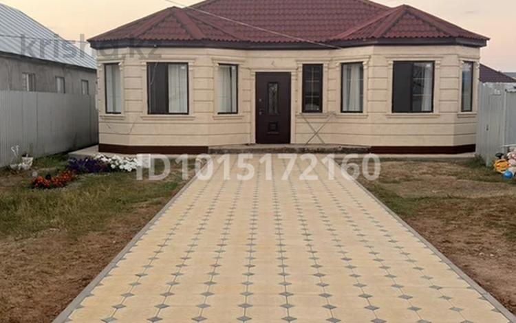 Отдельный дом · 4 комнаты · 130 м² · 5 сот., мкр. Зачаганск пгт, Мкр. Балауса. Асфендияров 29/1 — Пересечение ул. Жумыр кылыш за 40 млн ₸ в Уральске — фото 2