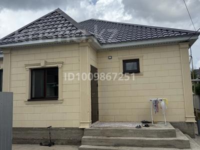 Отдельный дом · 6 комнат · 165 м² · 5 сот., мкр. Зачаганск пгт 27/1 — М. Жұмабаев за 50 млн ₸ в Уральске