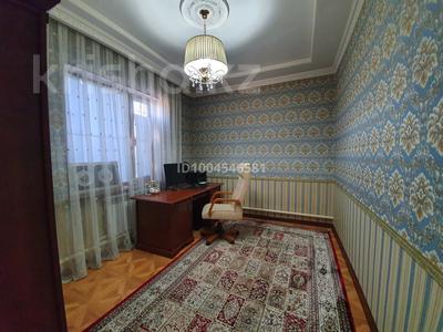 Отдельный дом · 11 комнат · 400 м² · 25 сот., Сатпаева 64А — С.Ерубаева за 110 млн 〒 в Туркестане