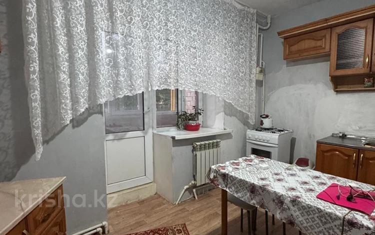 1-бөлмелі пәтер · 40 м² · 1/5 қабат, азербайджанская, бағасы: 11.8 млн ₸ в Уральске — фото 2