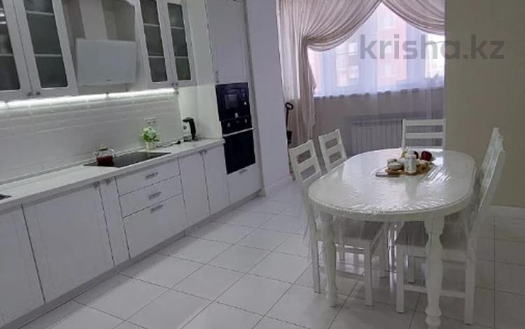 4-комнатная квартира · 134 м² · 4/10 этаж, Новый город, Газизы Жубановой за 74 млн ₸ в Актобе — фото 2