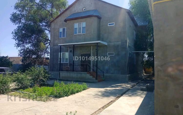 Отдельный дом · 10 комнат · 300 м² · 10 сот., мкр Томарлы, Б Ермуханова 33б за 45 млн ₸ в Атырау — фото 12