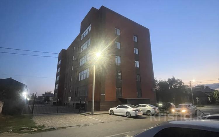 1-комнатная квартира · 40 м² · 4/5 этаж, Посмакова за 29 млн ₸ в Семее — фото 2
