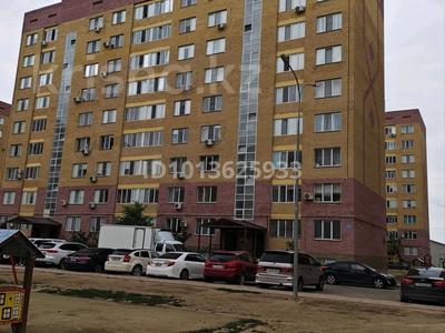 2-бөлмелі пәтер · 64 м² · 6/9 қабат, Береке ш/а. 36 — микр Береке, бағасы: 23 млн ₸ в Атырау, мкр Береке
