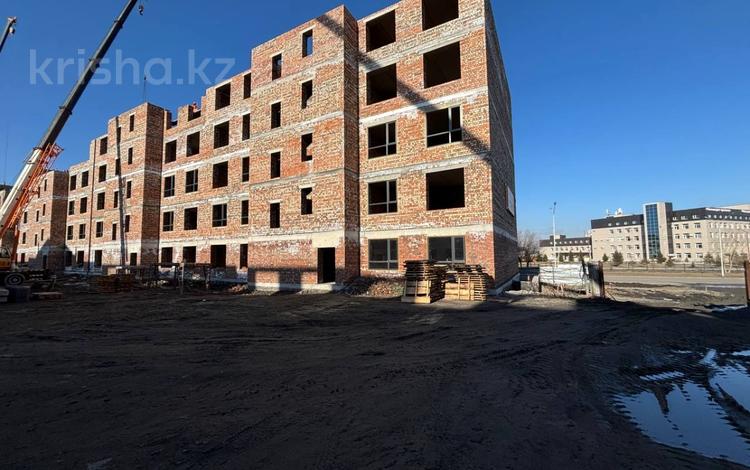 2-комнатная квартира · 91.53 м² · 3/5 этаж, Кокжал Барака 18 а, б, в за ~ 38.9 млн ₸ в Усть-Каменогорске — фото 2