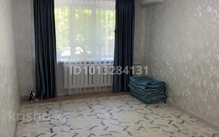 2-комнатная квартира · 44 м² · 1/4 этаж, 8 марта 2 1 за 8.5 млн ₸ в Актобе — фото 2