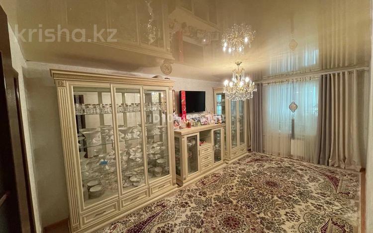 4-бөлмелі пәтер · 79 м² · 5/5 қабат, Самал 14, бағасы: 13 млн ₸ в Жанаозен — фото 2