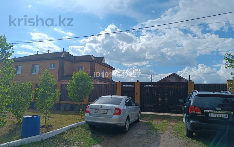 Отдельный дом · 4 комнаты · 140 м² · 10 сот., Ж/м Каргалы за 45 млн ₸ в Атырау — фото 63