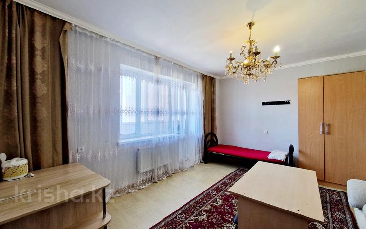 2-комнатная квартира · 78 м² · 2/16 этаж, мкр Юго-Восток, Момышулы за 23.5 млн ₸ в Караганде, Казыбек би р-н — фото 2