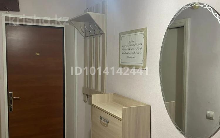 3-комнатная квартира · 63 м² · 5/5 этаж, 11-й микрорайон — Уалиханова Елшібек батыр за 24 млн ₸ в Шымкенте, Енбекшинский р-н — фото 2