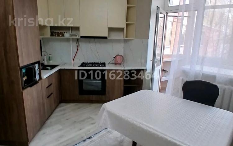 2-комнатная квартира · 54 м² · 2/9 этаж, Янушкевич 1 за 28 млн ₸ в Астане, р-н Байконур — фото 2