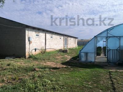 Действующий бизнес по выращиванию клубники · 25000 м² за 23 млн 〒 в Актобе, мкр Акжар