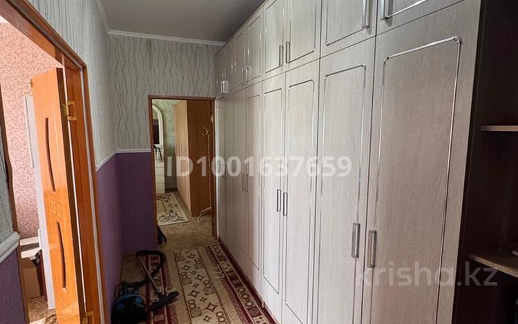 2-бөлмелі пәтер · 64 м² · 1/5 қабат, Мкр. Каратал 64 — Школа НИШ, бағасы: 160 000 ₸ в Талдыкоргане — фото 2