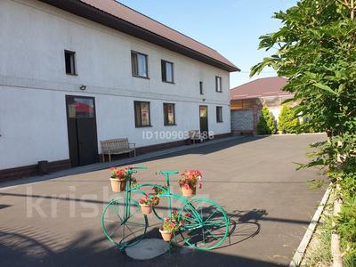 Отдельный дом · 16 комнат · 430 м², мкр Шугыла, Таргап 33 за 2.5 млн 〒 в Алматы, Наурызбайский р-н