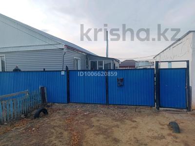 Отдельный дом · 4 комнаты · 210 м² · 10 сот., Болашак 153 за 23 млн 〒 в Кандыагаш