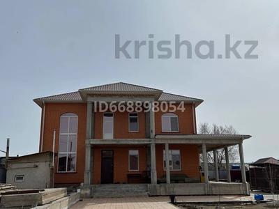 Отдельный дом • 9 комнат • 286 м² • 10 сот., Жаркынбаев 50 за 95 млн 〒 в 