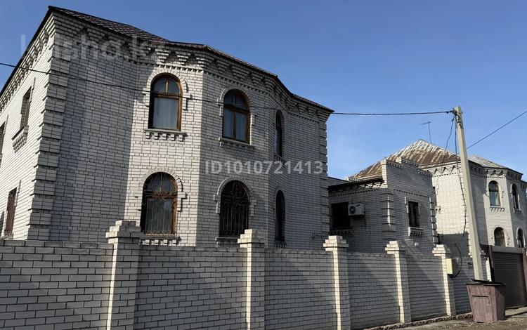 Отдельный дом · 6 комнат · 300 м² · 1 сот., Засядко 115 — Гоголя за 2 млн 〒 в Семее — фото 2