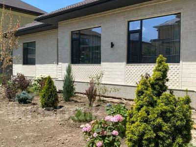 Отдельный дом · 9 комнат · 592.8 м² · 14.1 сот., мкр Карагайлы, Кали Надыров 93/7 за 234 млн ₸ в Алматы, Наурызбайский р-н