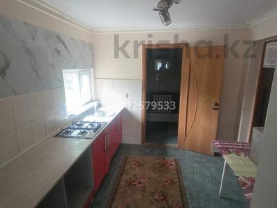 Жеке үй · 3 бөлме · 120 м², Калимова 44, бағасы: 250 000 〒 в Атырау, мкр Авангард-3