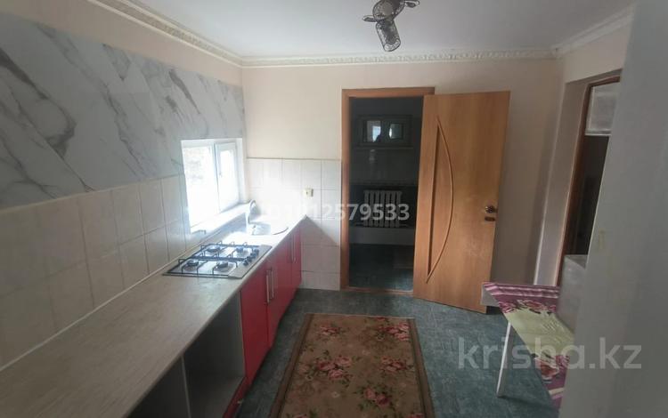 Отдельный дом · 3 комнаты · 120 м², Калимова 44 за 250 000 ₸ в Атырау, мкр Авангард-3 — фото 2