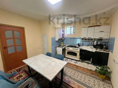 Отдельный дом · 3 комнаты · 60 м² · 3 сот., Шерхан Муртаза — Райымбек Батыра за 30 млн 〒 в Алматы, Жетысуский р-н