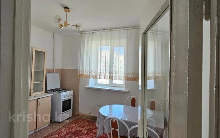 1-комнатная квартира · 42 м² · 6/9 этаж, мкр Жетысу-4 — Метро Абая-Момышулы за 200 000 ₸ в Алматы, Ауэзовский р-н — фото 2