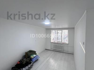 2-комнатная квартира · 50 м² · 1/2 этаж, Ул Нефтяников 23а за 10.5 млн ₸ в Актобе, мкр Гормолзавод