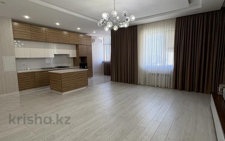 4-комнатная квартира · 190 м² · 10/10 этаж, 16-й мкр 11 за 60 млн ₸ в Актау — фото 3