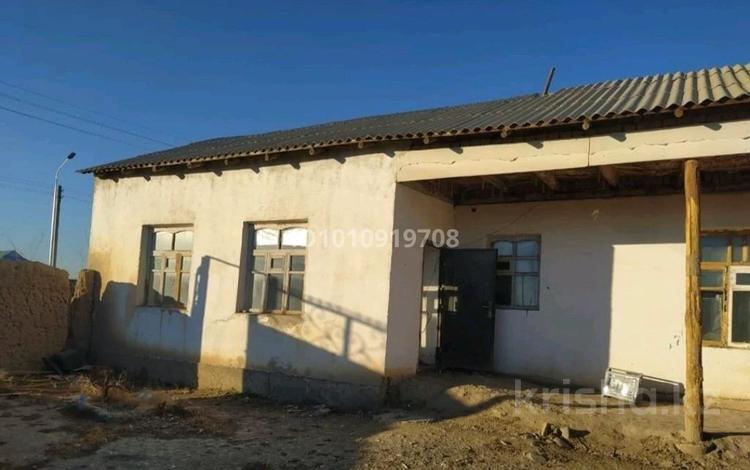 Отдельный дом · 4 комнаты · 80 м² · 10 сот., Карменова — Жуковский за 11 млн ₸ в Туркестане — фото 2