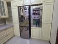 Дом · 4 комнаты · 500 м², Шевченко — Парк за 90 000 ₸ в Шымкенте — фото 14