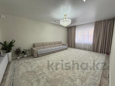 4-бөлмелі пәтер · 127 м² · 2/8 қабат, Алтын орда ш/а. 41г, бағасы: 42 млн ₸ в Актобе, мкр. Алтын орда
