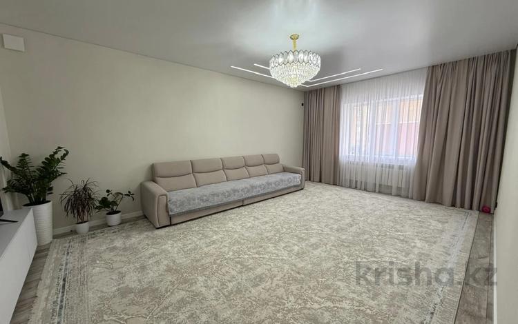 4-комнатная квартира · 127 м² · 2/8 этаж, мкр. Алтын орда 41г за 42 млн ₸ в Актобе — фото 2