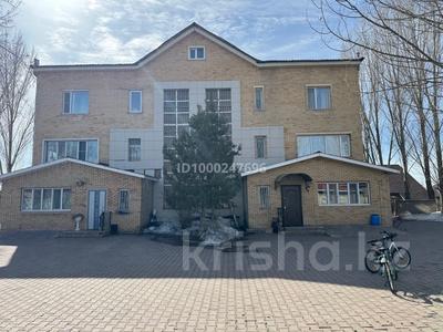 Часть дома · 7 комнат · 300 м² · 17 сот., Желмая 17 за 175 млн ₸ в Астане, Есильский р-н