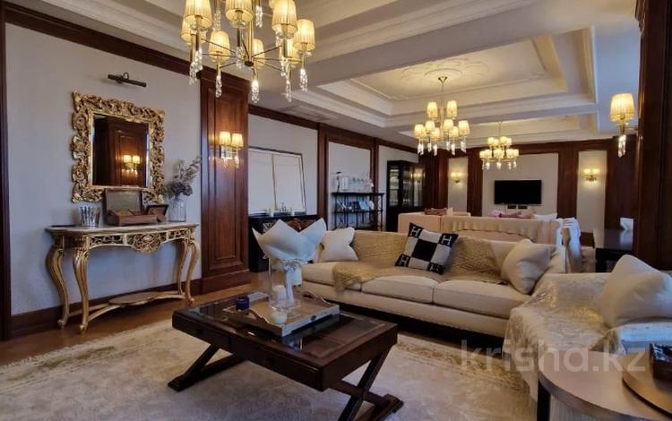 5-комнатная квартира · 380 м² · 8/9 этаж, мкр Самал-3, Хаджи Мукана 49 — С паркингом! за 700 млн 〒 в Алматы, Медеуский р-н — фото 11