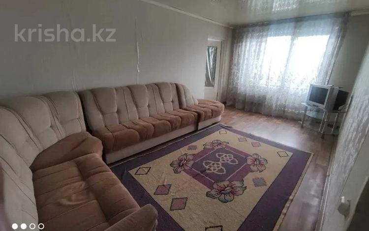 2-комнатная квартира, 50 м², 4/5 этаж помесячно, Самал 37 за 100 000 〒 в Талдыкоргане — фото 3