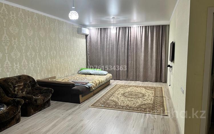 2-комнатная квартира · 80 м² · 1/9 этаж, Вокзальная 4/1 за 2 000 ₸ в Уральске — фото 5