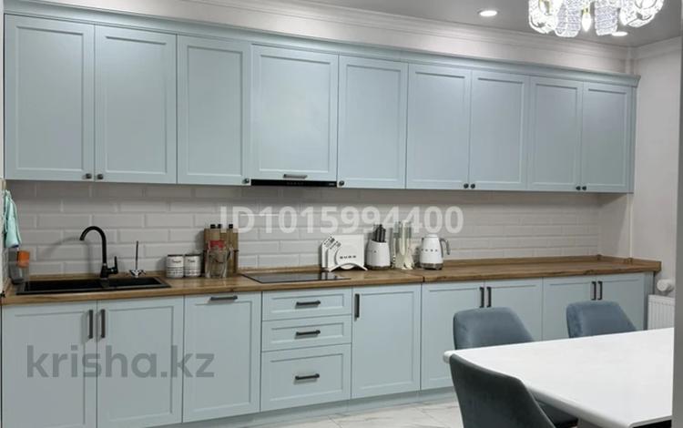 4-комнатная квартира · 130 м² · 13/17 этаж, Варламова 33 за 110 млн ₸ в Алматы, Алмалинский р-н — фото 2