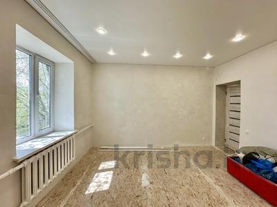 2-комнатная квартира · 59.7 м² · 2/2 этаж, ул. Щорса 33 за 12 млн 〒 в Караганде, Алихана Бокейханова р-н