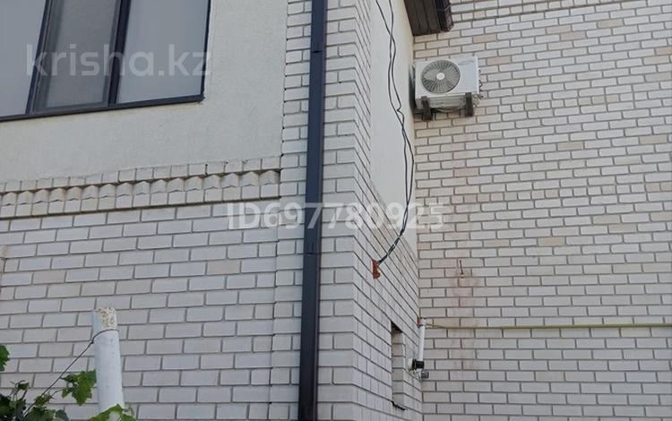 Отдельный дом · 6 комнат · 320 м² · 10 сот., М. Мусаев — Возле школы за 47 млн 〒 в Атырау, мкр Мирас — фото 2