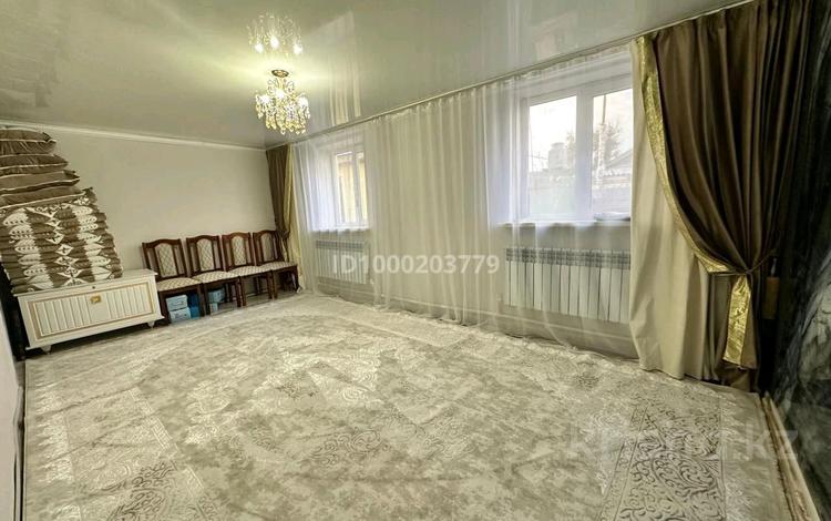 Часть дома · 5 комнат · 120 м² · 4.5 сот., 1 — Поселок юбилейное за 10 млн ₸ в Уральске — фото 2
