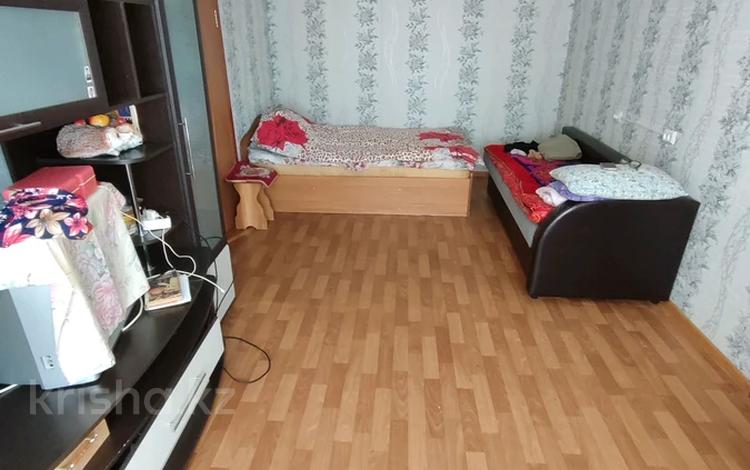 2-комнатная квартира · 44 м² · 2/5 этаж, 2-й мкр. 47 за 6.5 млн ₸ в Степногорске — фото 2