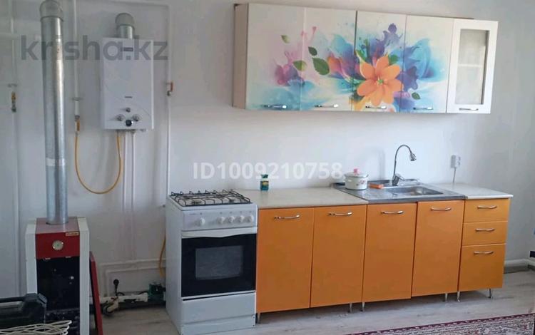 Отдельный дом · 2 комнаты · 50 м² · 8 сот., Уражайный 50 — Старый Заречный за 70 000 〒 в Актобе, жилой массив Жилянка — фото 2