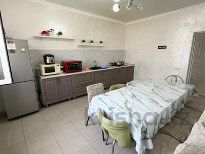 Жеке үй · 4 бөлме · 170.5 м² · 8 сот., пгт Балыкши, Бейбитшилик 7а, бағасы: 28 млн ₸ в Атырау