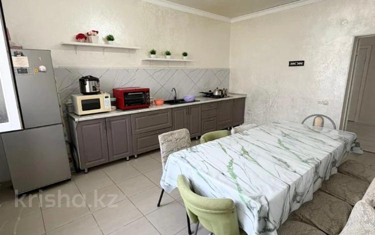 Жеке үй · 4 бөлме · 170.5 м² · 8 сот., пгт Балыкши, Бейбитшилик 7а, бағасы: 28 млн ₸ в Атырау — фото 2