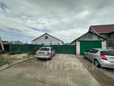 Отдельный дом · 3 комнаты · 100 м² · 8 сот., Жумыскер 2, ул. Биржан сал 48 за 19 млн 〒 в Атырау
