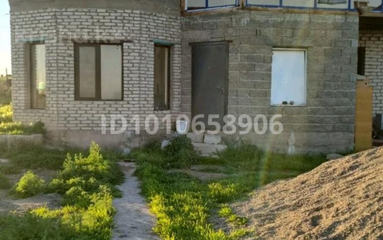 Отдельный дом · 8 комнат · 200 м² · 10 сот., мкр Бектобе 9 — Амангелді ауыл за 23 млн ₸ в Таразе — фото 7