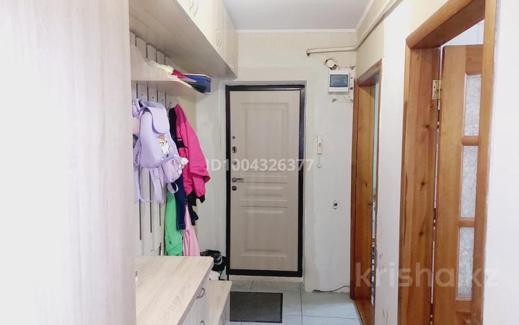 3-бөлмелі пәтер · 70 м² · 2/9 қабат, Молдагулова 9 — Курмангазы, бағасы: 25 млн ₸ в Уральске, мкр Школьник — фото 4
