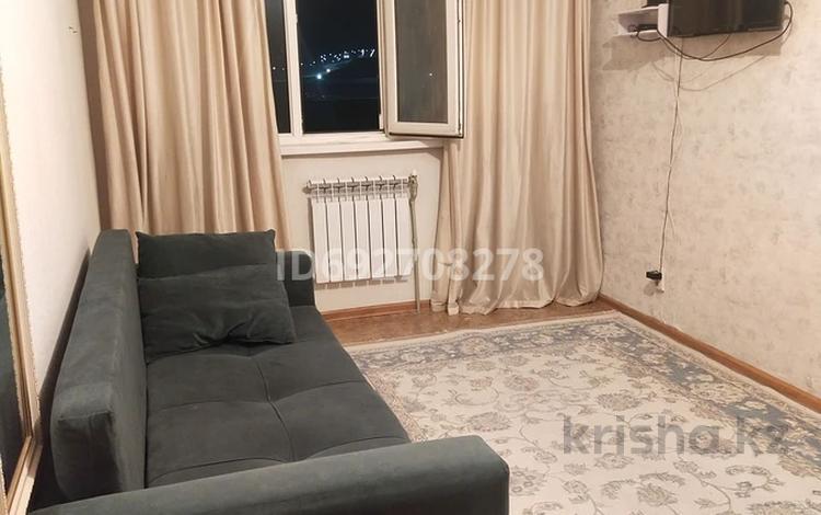 1-комнатная квартира, 35 м², 5/5 этаж помесячно, мкр Коккайнар, Аркалык 101 — Конечная остановка 33, 57 рядом садики, мини маркеты