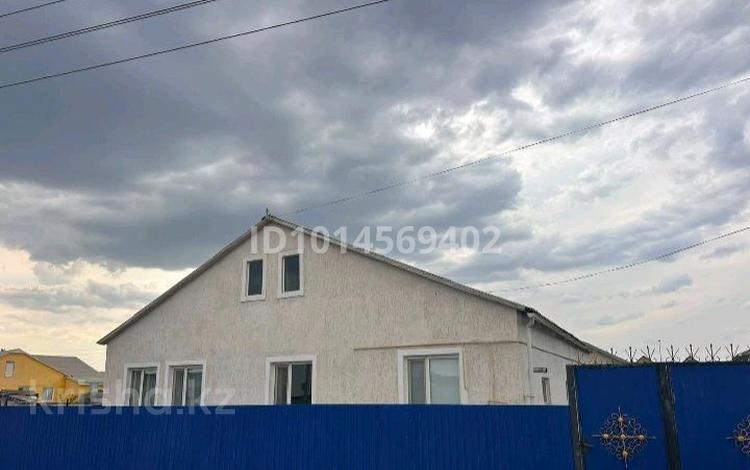 Отдельный дом · 3 комнаты · 100 м² · 10 сот., мкр Береке, Косы Батыр — Мечети Иман за 30 млн ₸ в Атырау — фото 8