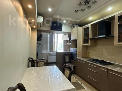 4-бөлмелі пәтер · 75 м² · 4/5 қабат, Навой 298 — Торайгырова, бағасы: 65 млн ₸ в Алматы, Бостандыкский р-н